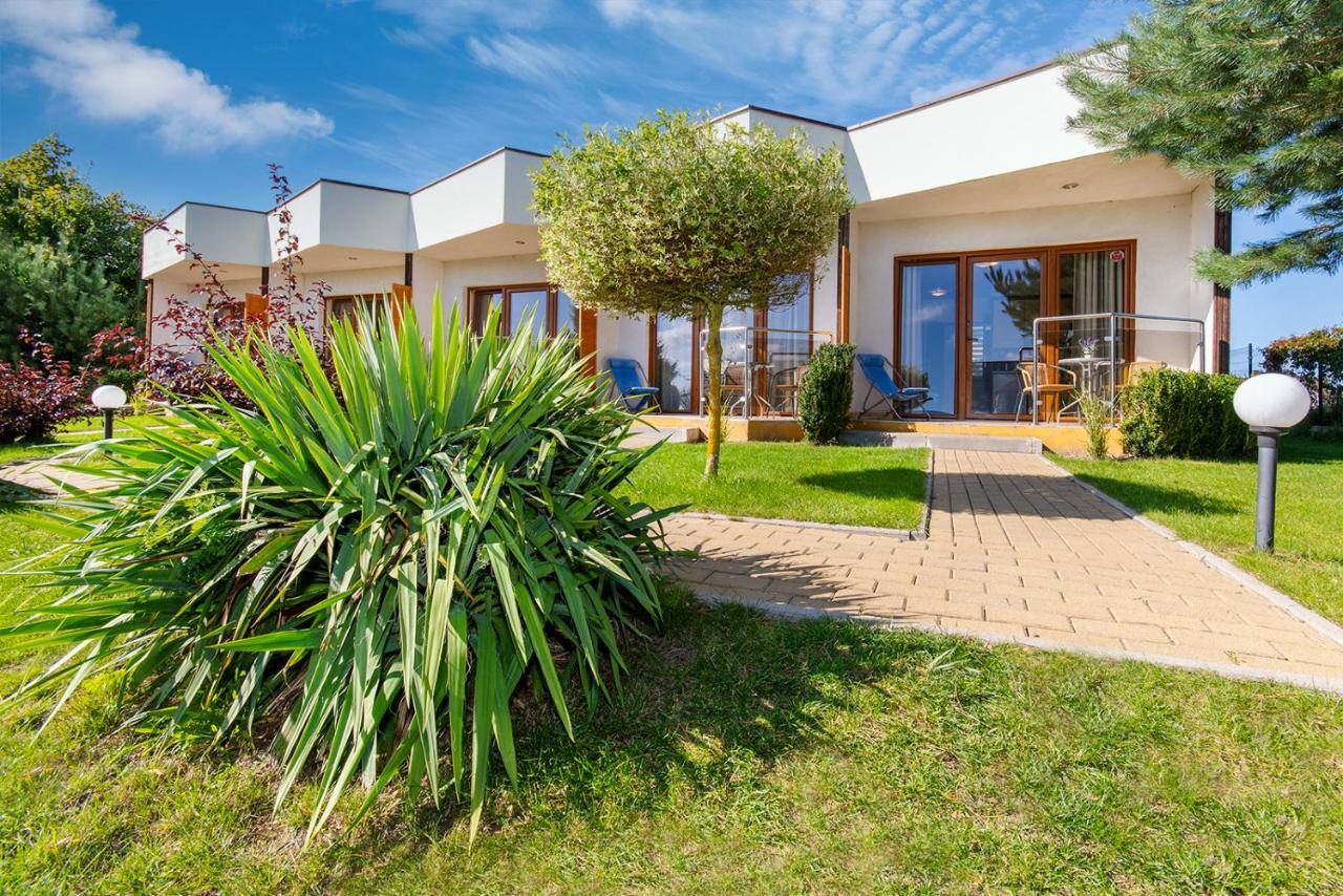 Villa Oasis Gąski Exterior foto